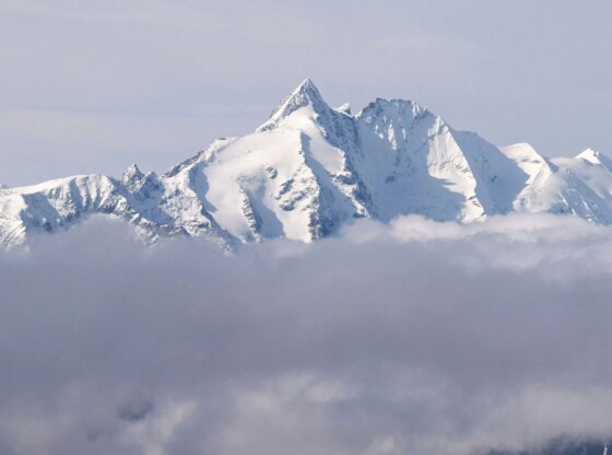 An image collage containing 1 images, Image 1 shows AUSTRIA-CLIMATE-MOUNTAINS-ALPINE REFUGES