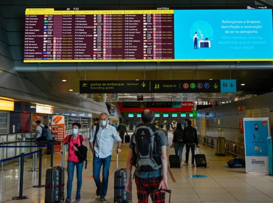 British Nationals Leave Portugal In Advance Of Portugal Return To UK "Amber List"