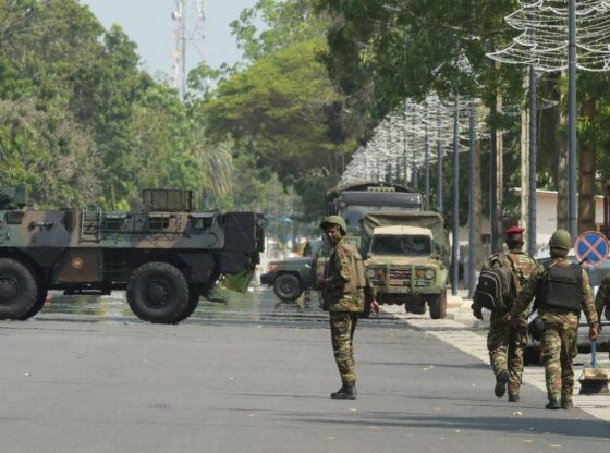 Several soldiers in Cotonou on the day of the coup attempt.