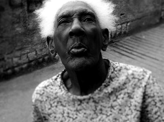 Pascoalina Oliveira da Silva, widely known as Pascoal, was a prominent resident of Borel, recognized for her healing prayers and for assisting births in the favela. Photo: Igor Soares